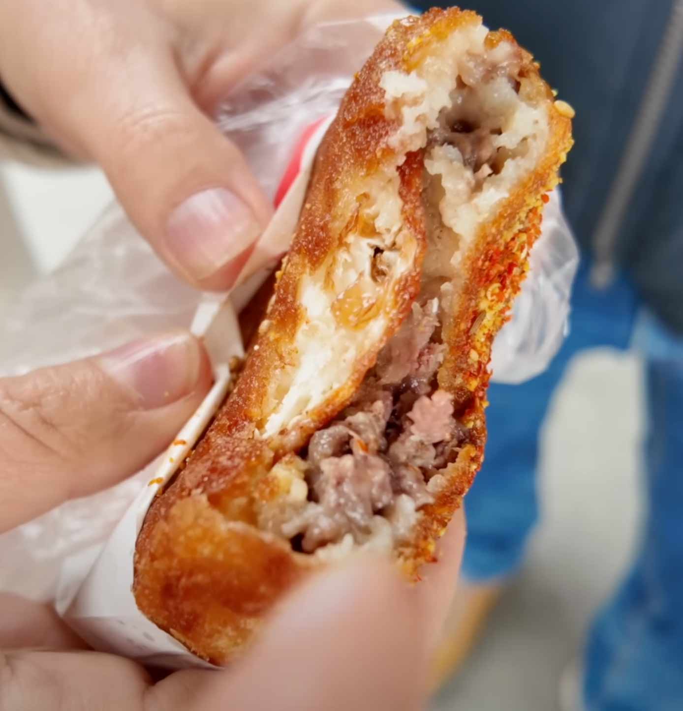 Roudanbao in hand